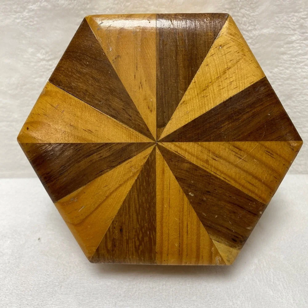 VTG Two-Toned Wooden Trinket‎ Box Hexagon Inlaid  Starburst Wood Hinged Keepsake